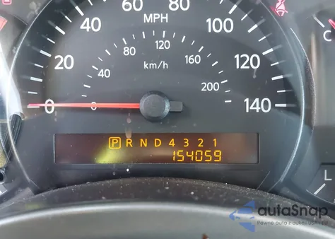 2004 Nissan Pathfinder Armada Se Off-Road z USA, uszkodzony, nr VIN 5N1AA08A84N737952